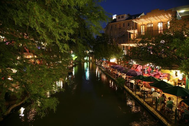 Tendenci-Stock-Images-by-Ed-Schipul-2008-14-7f8ba_medium_640